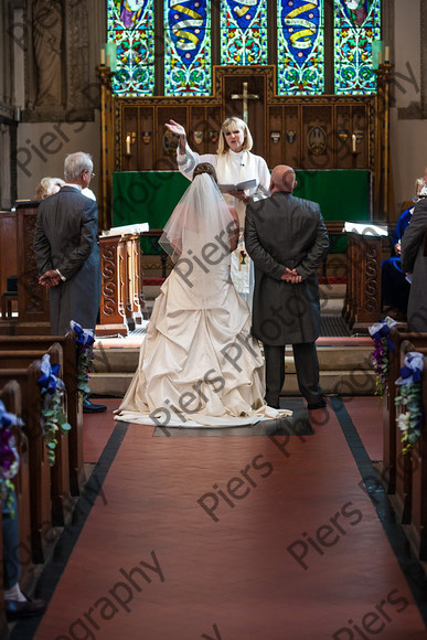 Emma and Duncan 223 
 Emma and Duncan's wedding 
 Keywords: Bucks Wedding photographer, Piers Photography, Gt Missenden Church, Uplands House