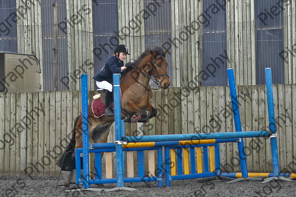 Class 3 40 
 SONY DSC 
 Keywords: Pyatts, Show jumping