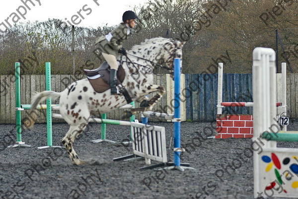 Class 4 05 
 SONY DSC 
 Keywords: Pyatts, Show jumping