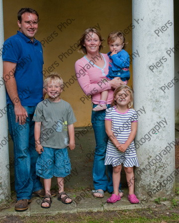 Rose family 021 
 Rose Family Aug 09 
 Keywords: Piers Photography, Portraits, Rose Family, West Wycombe Estate