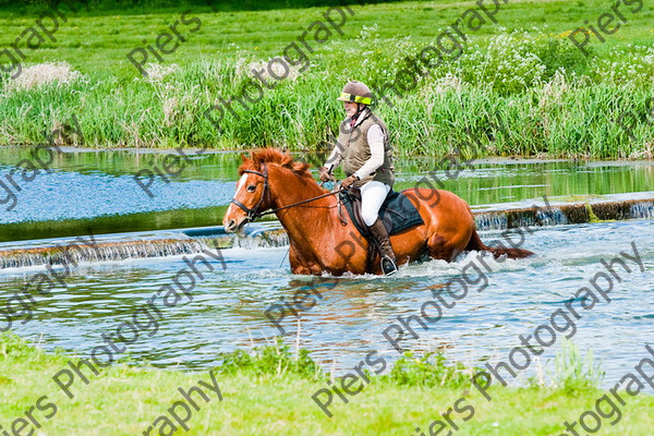 NRCWWE09 067 
 Naphill Riding Club West Wycombe Ride 09 
 Keywords: Naphill Riding Club, West Wycombe Estate