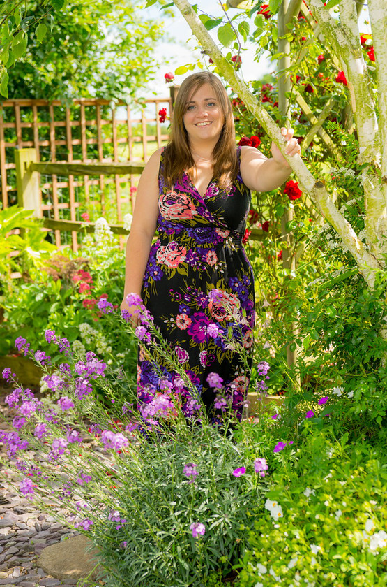 Becki and Brendon 019 
 Becki and Brendan 
 Keywords: Buckinghamshire wedding photographer pre wedding shoot, Fields, Garden Bridal portraits