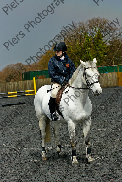 Class 4 24 
 SONY DSC 
 Keywords: Pyatts, Show jumping