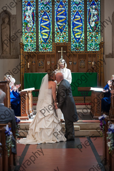 Emma and Duncan 242 
 Emma and Duncan's wedding 
 Keywords: Bucks Wedding photographer, Piers Photography, Gt Missenden Church, Uplands House