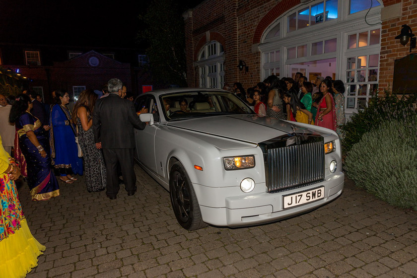 Pooja and Akask s wedding 1200 
 Pooja and Akask's wedding 
 Keywords: Baylis House, Buckinghamshire wedding photographer, Indian Wedding, Summer wedding