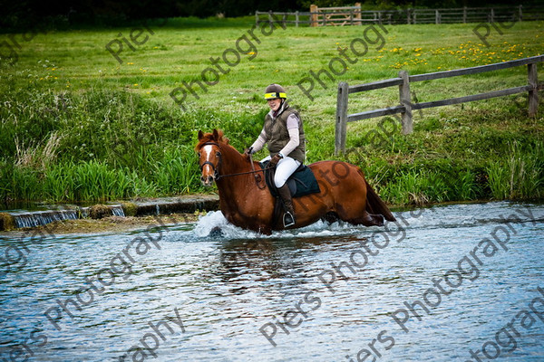 NRCWWE09 065 
 Naphill Riding Club West Wycombe Ride 09 
 Keywords: Naphill Riding Club, West Wycombe Estate