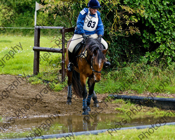 LSE Horse Trials 104 
 LSE Horse Trials 
 Keywords: London and South East Horse Trials, Piers Photo