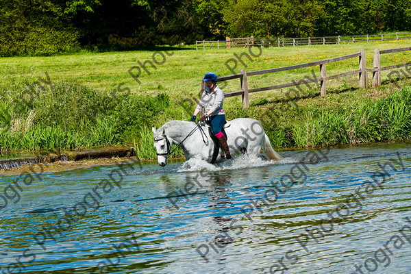 NRCWWE09 083 
 Naphill Riding Club West Wycombe Ride 09 
 Keywords: Naphill Riding Club, West Wycombe Estate