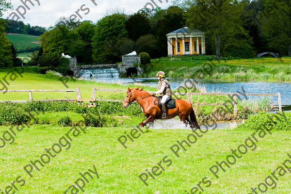 NRCWWE09 068 
 Naphill Riding Club West Wycombe Ride 09 
 Keywords: Naphill Riding Club, West Wycombe Estate