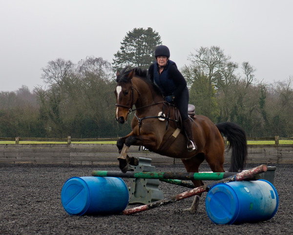 Ollie and Blyth Lesson 39 
 Ollie and Blyth Lesson 
 Keywords: Piers Photo, Moses Plat Yard, Ollie, Blyth, Mary Hilder, Jo Reynolds