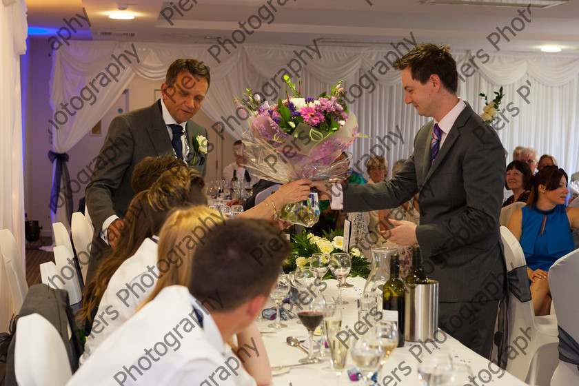 Suzi and Tim 650 
 Susi and Tim's wedding 
 Keywords: Piers Photography. Buckinghamshire wedding photographer, wedding