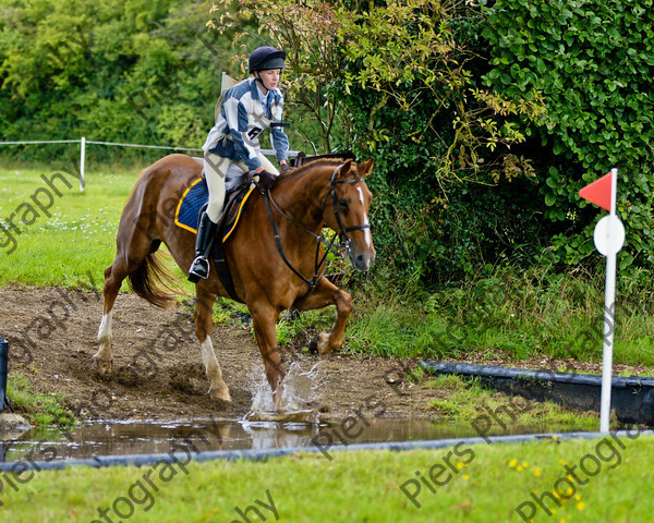 LSE Horse Trials 092 
 LSE Horse Trials 
 Keywords: London and South East Horse Trials, Piers Photo