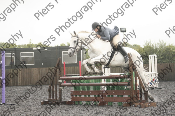 Class 4 08 
 Pyatts Jumping July 2008