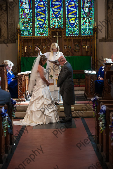 Emma and Duncan 231 
 Emma and Duncan's wedding 
 Keywords: Bucks Wedding photographer, Piers Photography, Gt Missenden Church, Uplands House