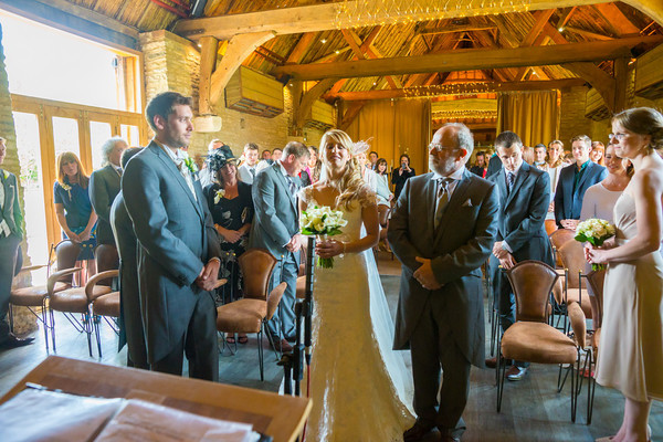 Sarah and Matt 369 
 Sarah and Matt's Wedding 
 Keywords: Buckinghamshire wedding photographer, Matt and Sarah, Piers Photography, Spring Weddings, Tythe Barn