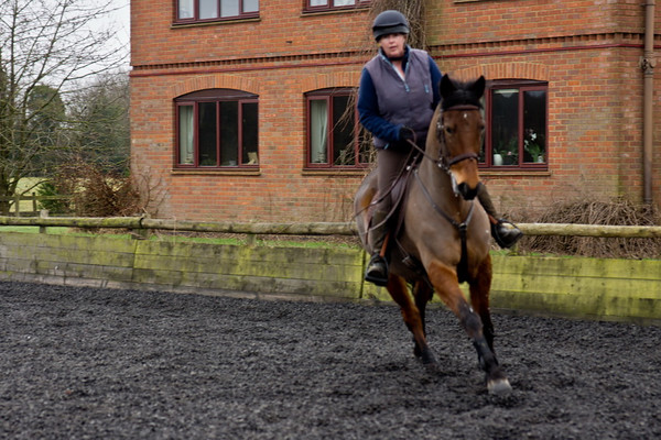 Ollie and Blyth Lesson 09 
 Ollie and Blyth Lesson 
 Keywords: Piers Photo, Moses Plat Yard, Ollie, Blyth, Mary Hilder, Jo Reynolds