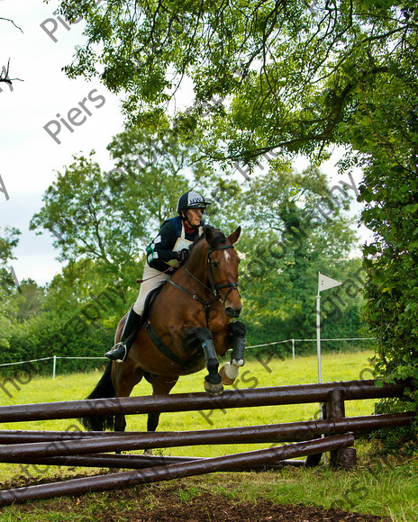 LSE horse trials 083 
 LSE Horse trials 
 Keywords: London and South East Horse Trials, Piers Photo