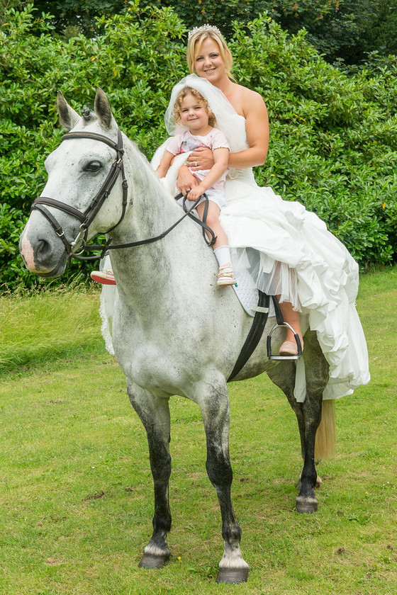 WWE Bridal BHS 059 
 West Wycombe Horse shoot 
 Keywords: Buckinghamshire wedding photographer, Horses, Piers Photo, Summer, West Wycombe House