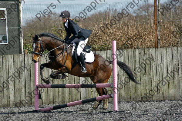 Class 2 39 
 SONY DSC 
 Keywords: Pyatts, Show jumping