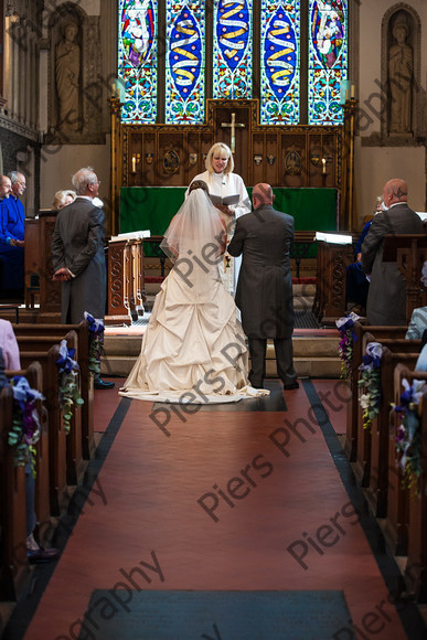 Emma and Duncan 222 
 Emma and Duncan's wedding 
 Keywords: Bucks Wedding photographer, Piers Photography, Gt Missenden Church, Uplands House