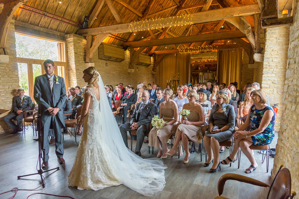 Sarah and Matt 379 
 Sarah and Matt's Wedding 
 Keywords: Buckinghamshire wedding photographer, Matt and Sarah, Piers Photography, Spring Weddings, Tythe Barn