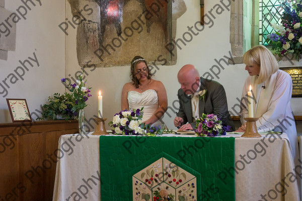 Emma and Duncan 265 
 Emma and Duncan's wedding 
 Keywords: Bucks Wedding photographer, Piers Photography, Gt Missenden Church, Uplands House