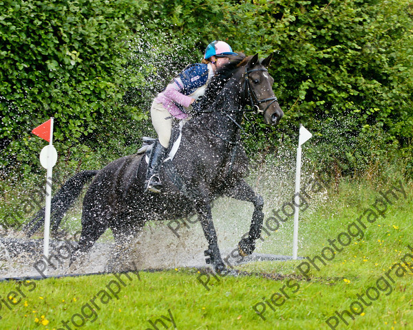 LSE Horse Trials 097 
 LSE Horse Trials 
 Keywords: London and South East Horse Trials, Piers Photo