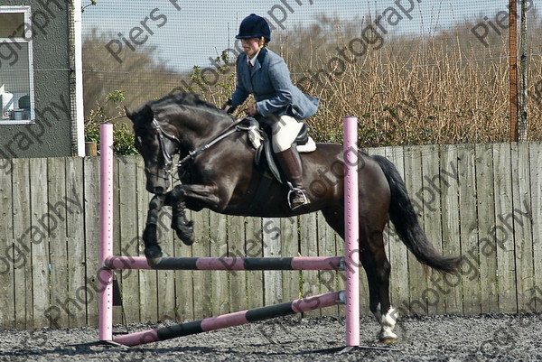 Class 2 33 
 SONY DSC 
 Keywords: Pyatts, Show jumping