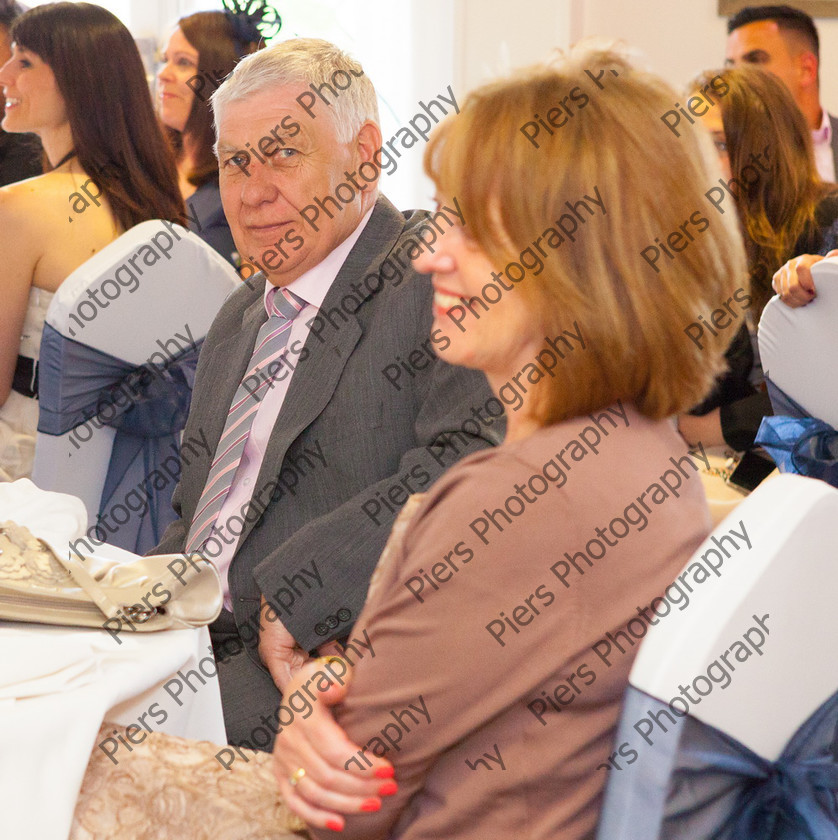 Suzi and Tim 686 
 Susi and Tim's wedding 
 Keywords: Piers Photography. Buckinghamshire wedding photographer, wedding