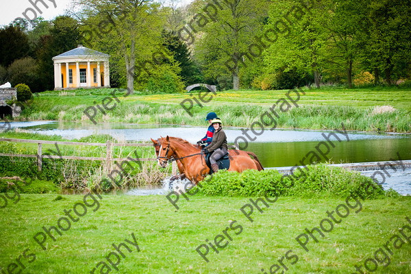 NRCWWE09 039 
 Naphill Riding Club West Wycombe Ride 09 
 Keywords: Naphill Riding Club, West Wycombe Estate